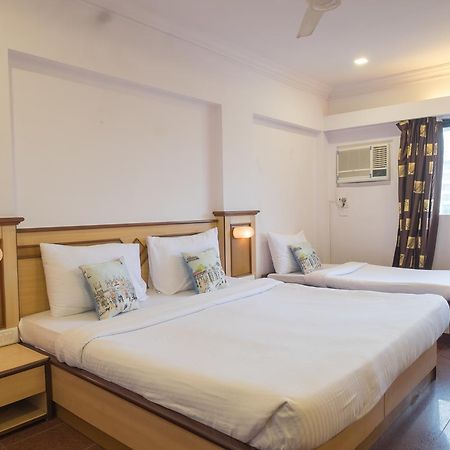 Oyo Flagship 561 Host Inn Mumbai Bagian luar foto