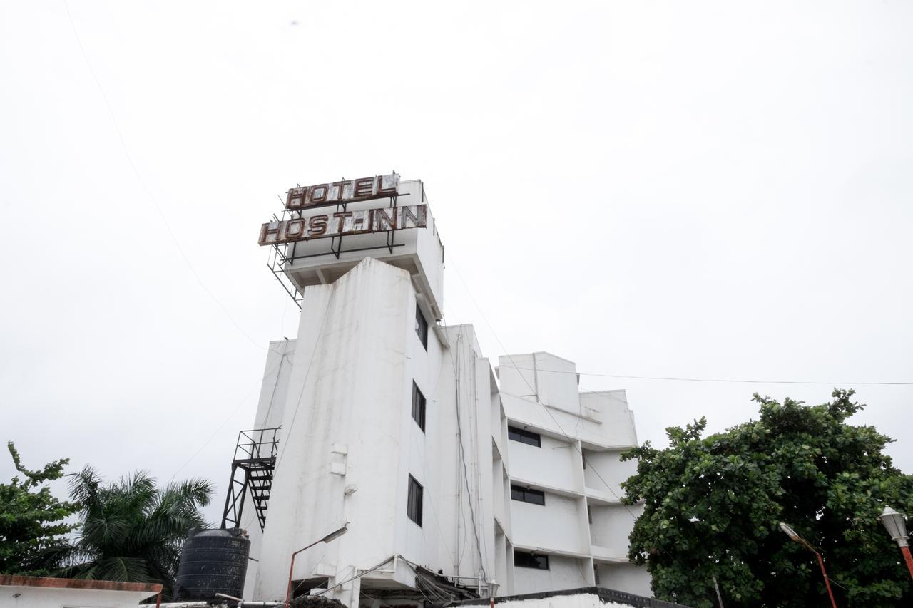 Oyo Flagship 561 Host Inn Mumbai Bagian luar foto